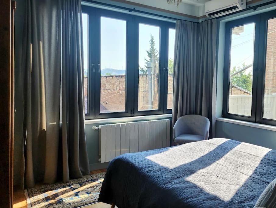 Daire Asatiani Windows *